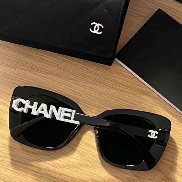 CHANEL Sunglasses CH5422B Women's Polarized-Black White New With Box - Picture 1 of 4